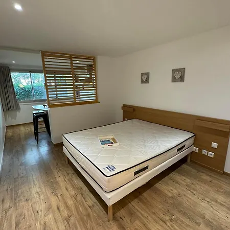 With Equipped Kitchen And Bathtub Appartamento Clapiers